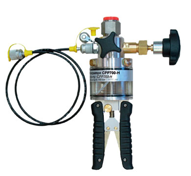 WIKA CPP700 Hydraulic Hand Pump | Calibration Pumps and Pressure Sources | WIKA-Pressure Calibrators |  Supplier Nigeria Karachi Lahore Faisalabad Rawalpindi Islamabad Bangladesh Afghanistan